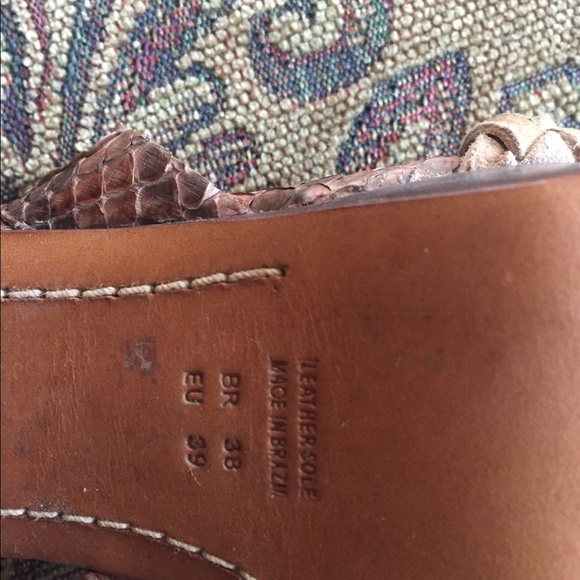 Sandals - Picture 4 of 4